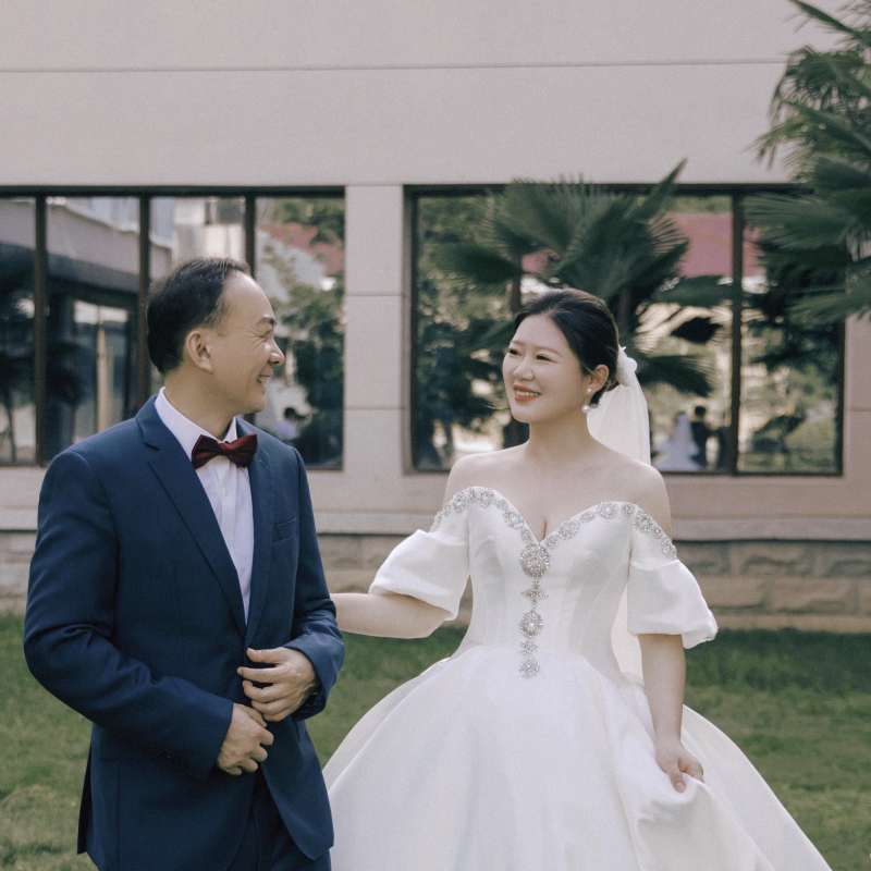 杨志江常波婚服 照片800.png